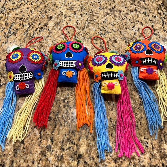 Sugar skull hanging decorations. Set of 4. Day of the Dead - Picture 2 of 10